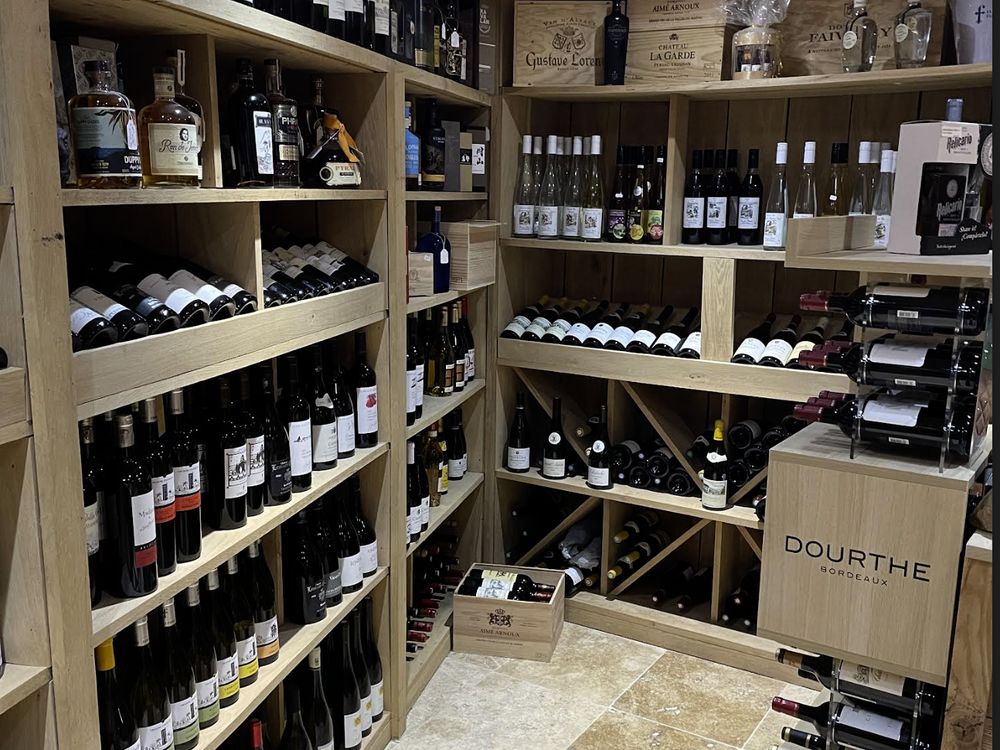 La cave à vins et ses crus de toutes les régions